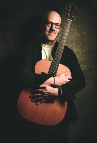 Bay College presents premier fingerstyle guitarist Ben Woolman 